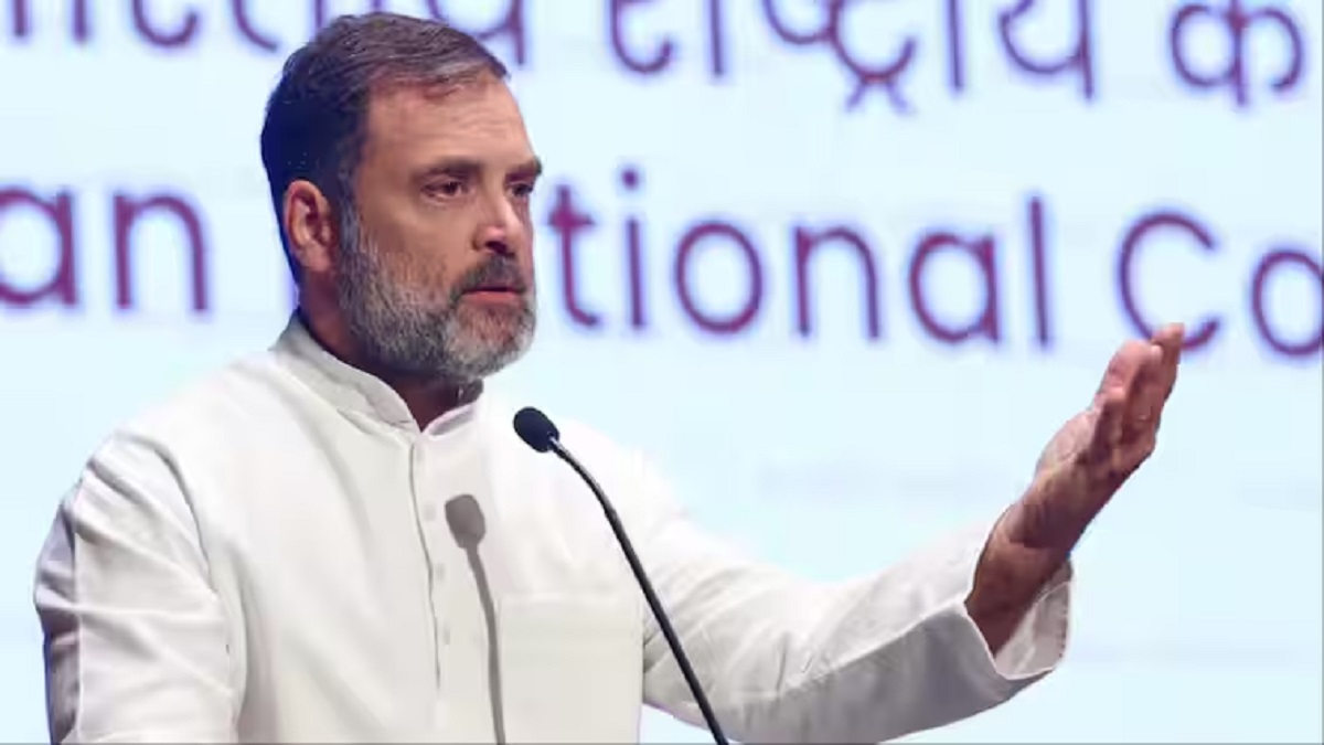 राहुल गांधी ने पटना में संविधान सुरक्षा सम्मेलन को किया संबोधित, BJP का हमला, कहा- संविधान के नाम पर बहा रहे घड़ियाली आंसू