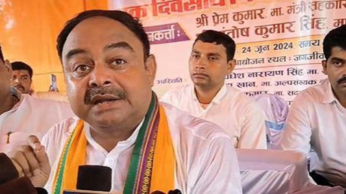 मंत्री को धमकी देने वाला बेरोजगार युवक यूपी के आजमगढ़ से गिरफ्तार, लॉरेंस बिश्नोई के नाम पर मांगी थी 30 लाख की रंगदारी