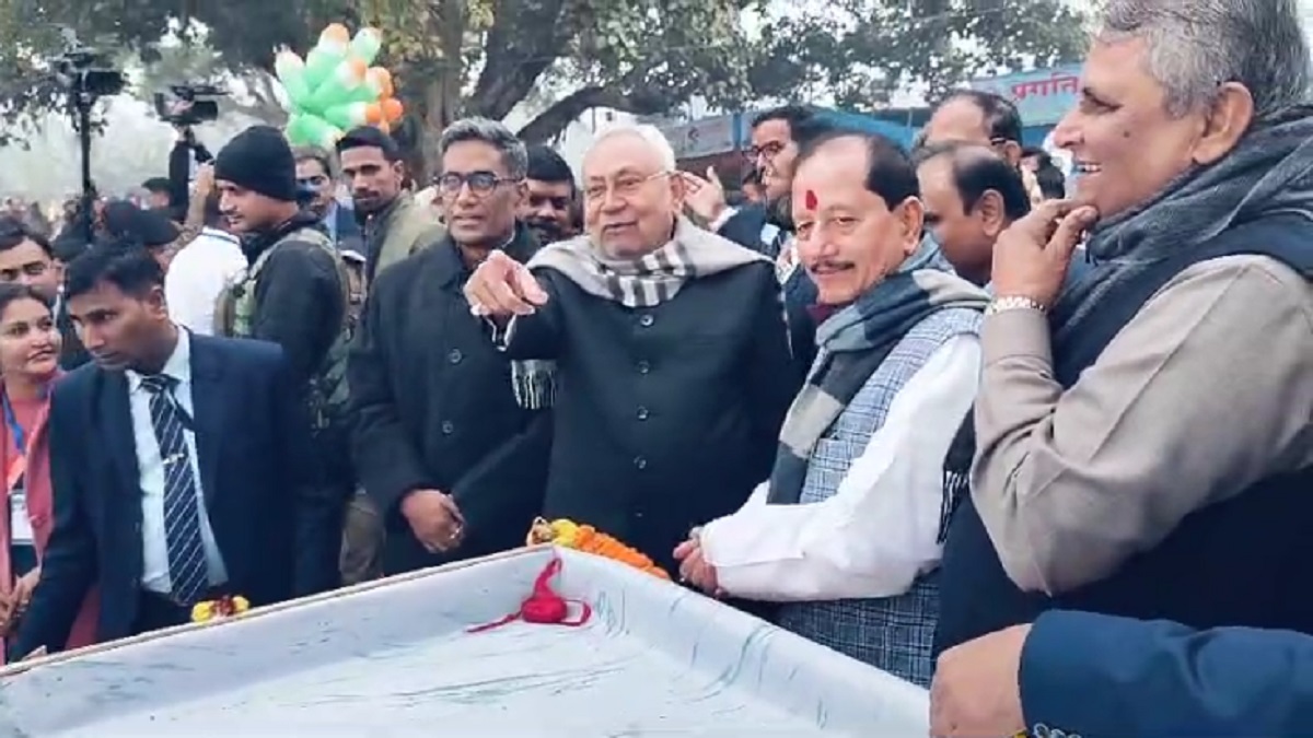 सीएम नीतीश ने गोपालगंज वासियों को दी 140 करोड़ की सौगात, प्रगति यात्रा के दूसरे फेज में 72 योजनाओं का किया उद्घाटन एंव शिलान्यास