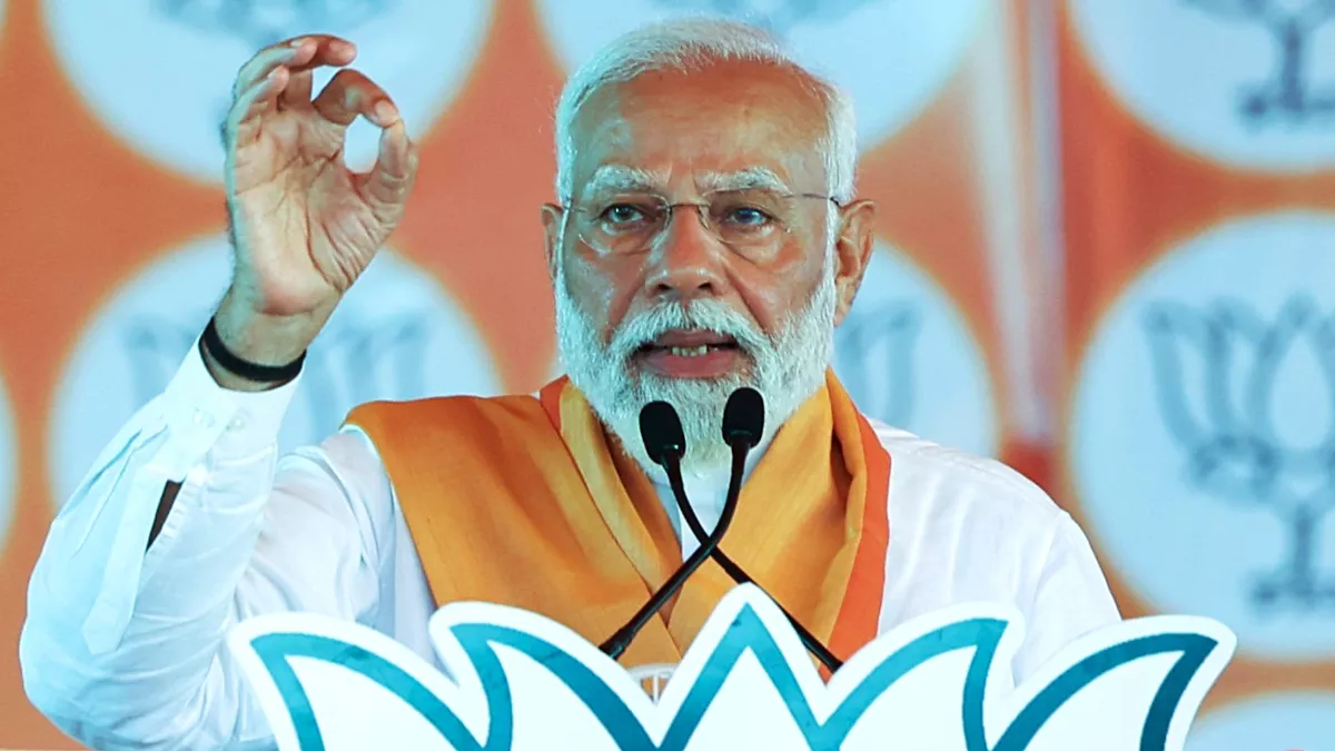 ‘आप-दा वाले कह रहे फिर आएंगे’, PM मोदी का केजरीवाल पर करारा प्रहार, कहा- शीशमहल में पैसा बहाया और दिल्ली को पानी के लिए तरसा दिया