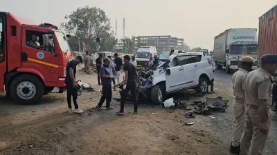 Pune Accident: कार को ट्रक ने मारी टक्कर, फिर बस से हो गई भिड़ंत, 9 की मौत, 3 घायल