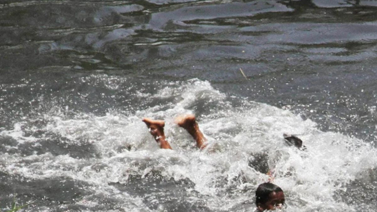 Jharkhand: रांची में दर्दनाक हादसा, तिरू फॉल में नहाने गए तीन दोस्तों की डूबने से मौत
