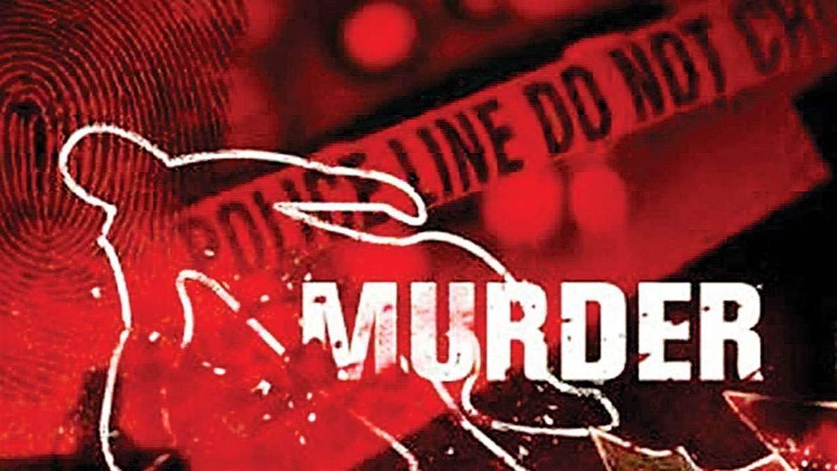 पत्नी को सीलबट्टे से मार-मारकर उतारा मौत के घाट, वारदात के बाद पति ने पी लिया कीटनाशक, इलाके में दहशत का माहौल