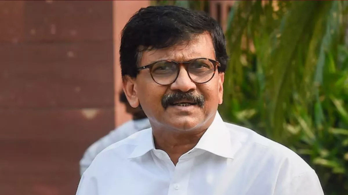 संजय राउत ने महाराष्ट्र की कानून-व्यवस्था पर उठाए सवाल, कहा- जब सैफ अली खान पर चाकू से हमला हुआ, तब PM मोदी…
