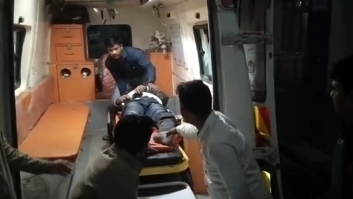 जन्मदिन बन गया जिंदगी का आखिरी दिन: सड़क हादसे में दो दोस्तों की मौत, अज्ञात वाहन ने बाइक को मारी टक्कर  