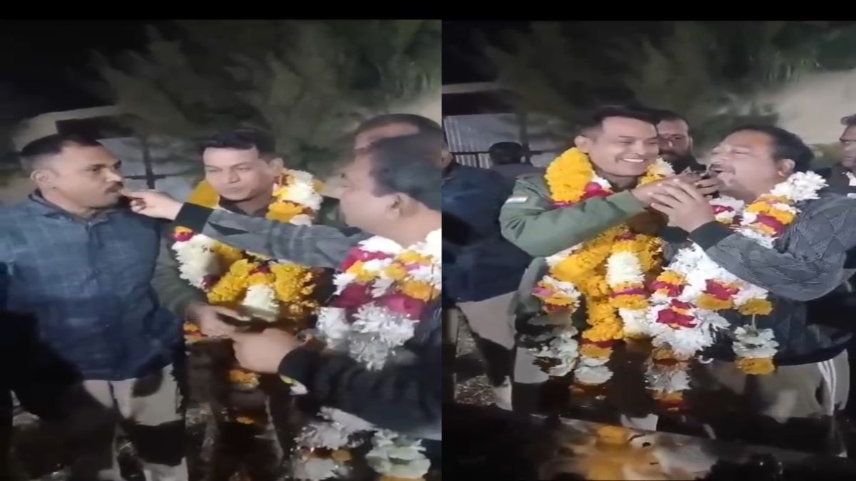 तस्कर का बर्थडे सेलिब्रेट करना पुलिसकर्मियों को पड़ा भारी, SP ने 2 ASI को किया निलंबित