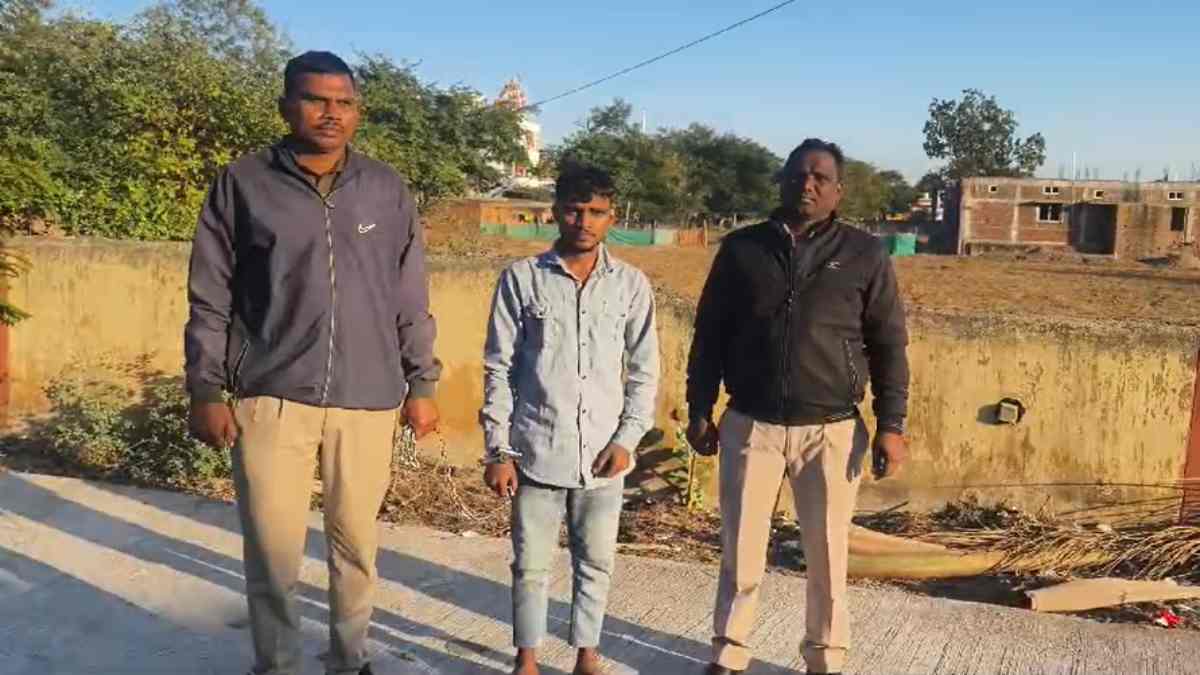 CG CRIME : प्रेमी के लगातार संबंध बनाने से प्रेग्नेंट हुई छात्रा, छात्रावास में दिया था बच्ची को जन्म, आरोपी तेलंगाना से गिरफ्तार