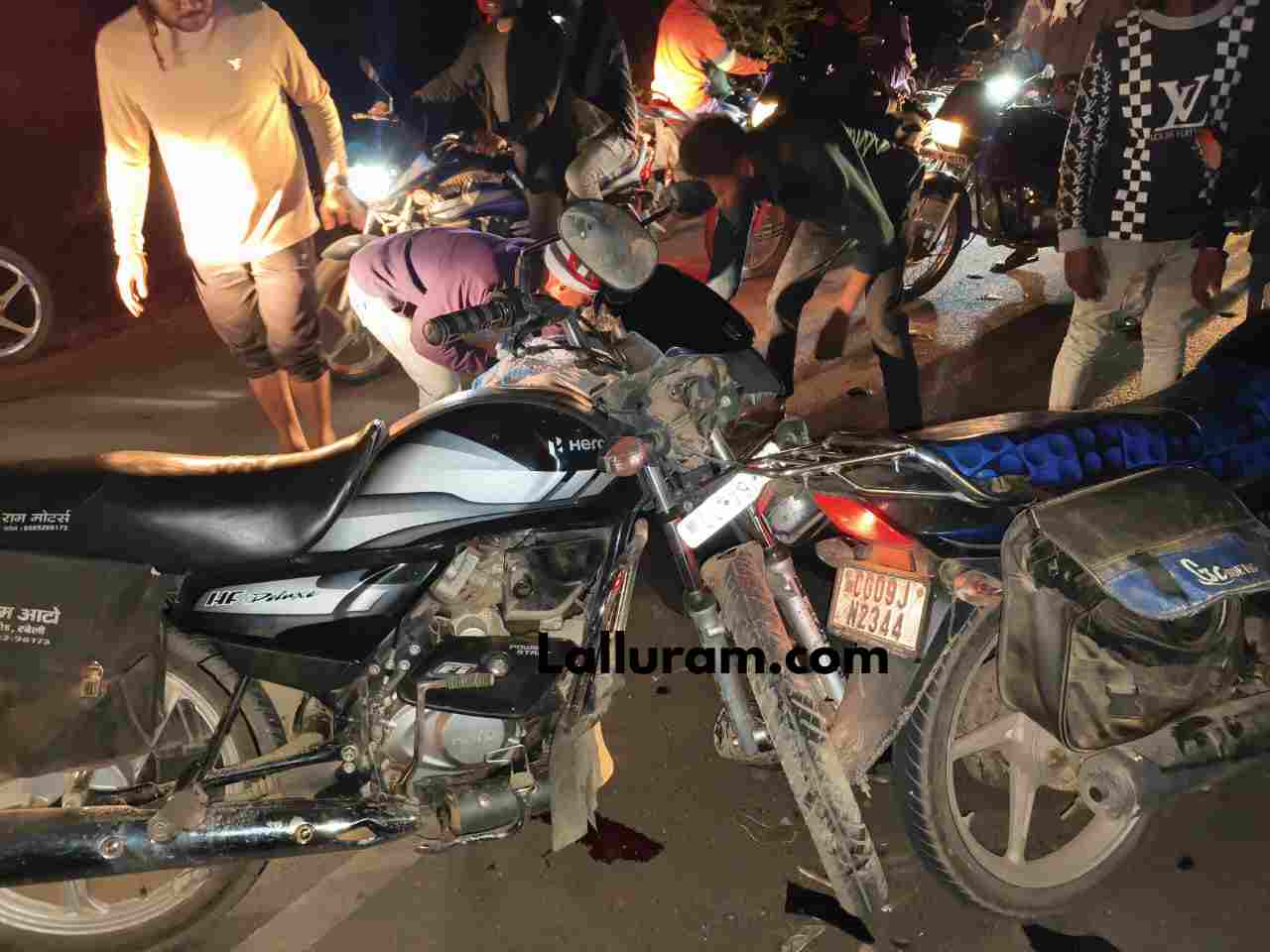CG BREAKING : बाइक में भिड़ंत से दो युवकों की मौत, दो घायल