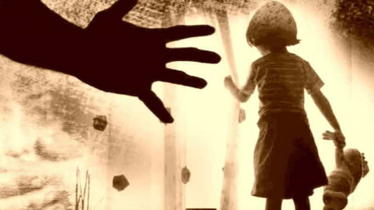 3 साल की बच्ची से दरिंदगी: पड़ोस में खेलने गई थी मासूम, मौके का फायदा उठाकर किया दुष्कर्म