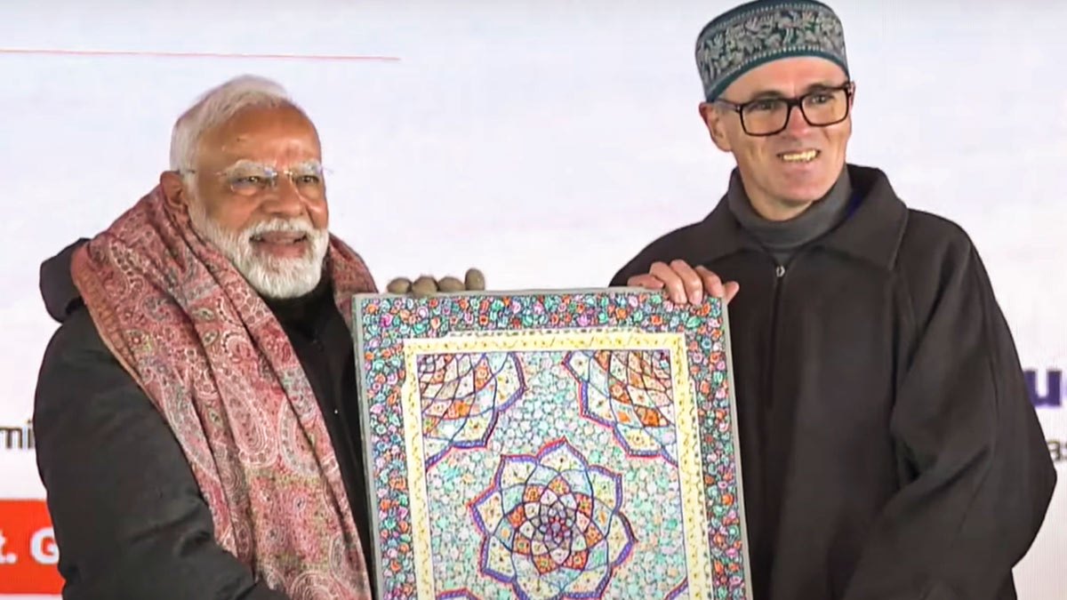 VIDEO: JK सीएम उमर अब्दुल्ला ने की PM मोदी की जमकर तारीफ, बोले- 4 महीने में वादा पूरा किया, बिना किसी गड़बड़ी के चुनाव कराया, वो कभी कामयाब नहीं हो सकते जो…’
