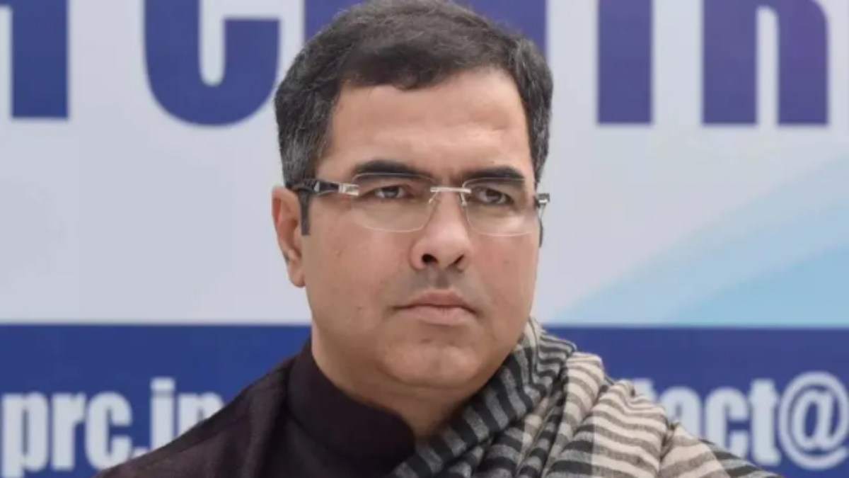 Delhi Politics: केजरीवाल और तत्कालीन मंत्रियों के खिलाफ ACB दफ्तर पहुंची BJP की लीगल टीम, जानिए क्या है पूरा मामला