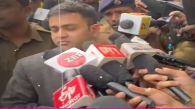 Bihar News: प्रशांत किशोर के आमरण अनशन को लेकर पटना SDM कुमार गौरव ने कह दी ये बड़ी बात