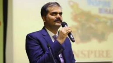 Bihar News: बक्सर पहुंचे वरिष्ठ आईपीएस विकास वैभव, लेट्स इंस्पायर बिहार अभियान के तहत करेंगे ‘युवा संवाद’