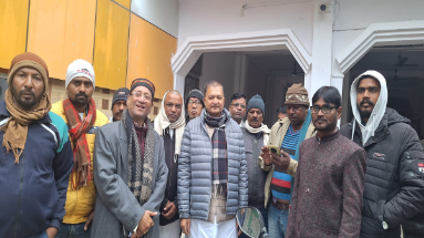 Bihar News: विधायक समीर महासेठ ने निजी आवास पर दही-चूड़ा भोज का किया आयोजन, कार्यक्रम में उमड़ा जनसमूह 