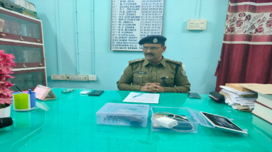 Bihar News: मधुबनी में अपराधियों ने की लूटपाट, पुलिस ने 3 अपराधियों को लूटपाट के सामान के साथ किया गिरफ्तार