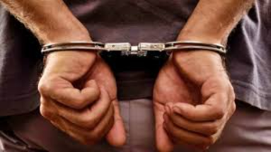 Bihar News: लूट के 3 घंटे के अंदर अपराधी गिरफ्तार, पुलिस ने बरामद किया लूटा गया सामान और बाइक