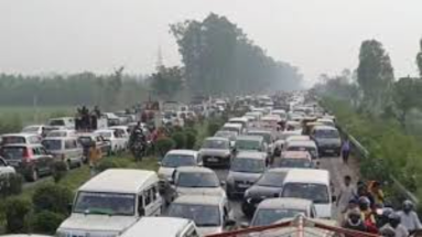 Bihar News: गया में जीटी रोड पर लगा महाजाम, 3 राज्यों के सैकड़ों वाहन फंसे