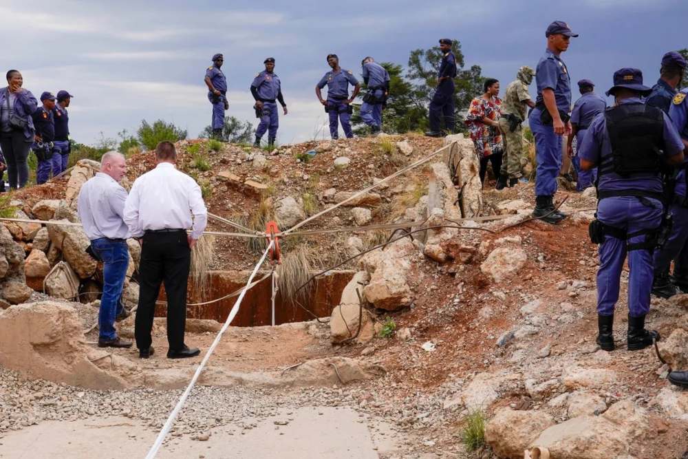 Gold Mines Incident: सोने की खदान में दफन हो गए 100 मजदूर, दक्षिण अफ्रीका में बड़ा हादसा, 500 अब भी फंसे हुए, रेस्क्यू जारी