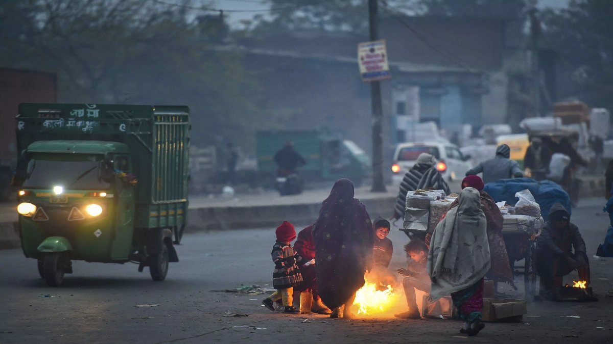 Rajasthan Weather Update : राजस्थान में हाड़ कंपा देने वाली ठंड, 7 शहरों में 5 डिग्री के निचे पहुंचा पारा