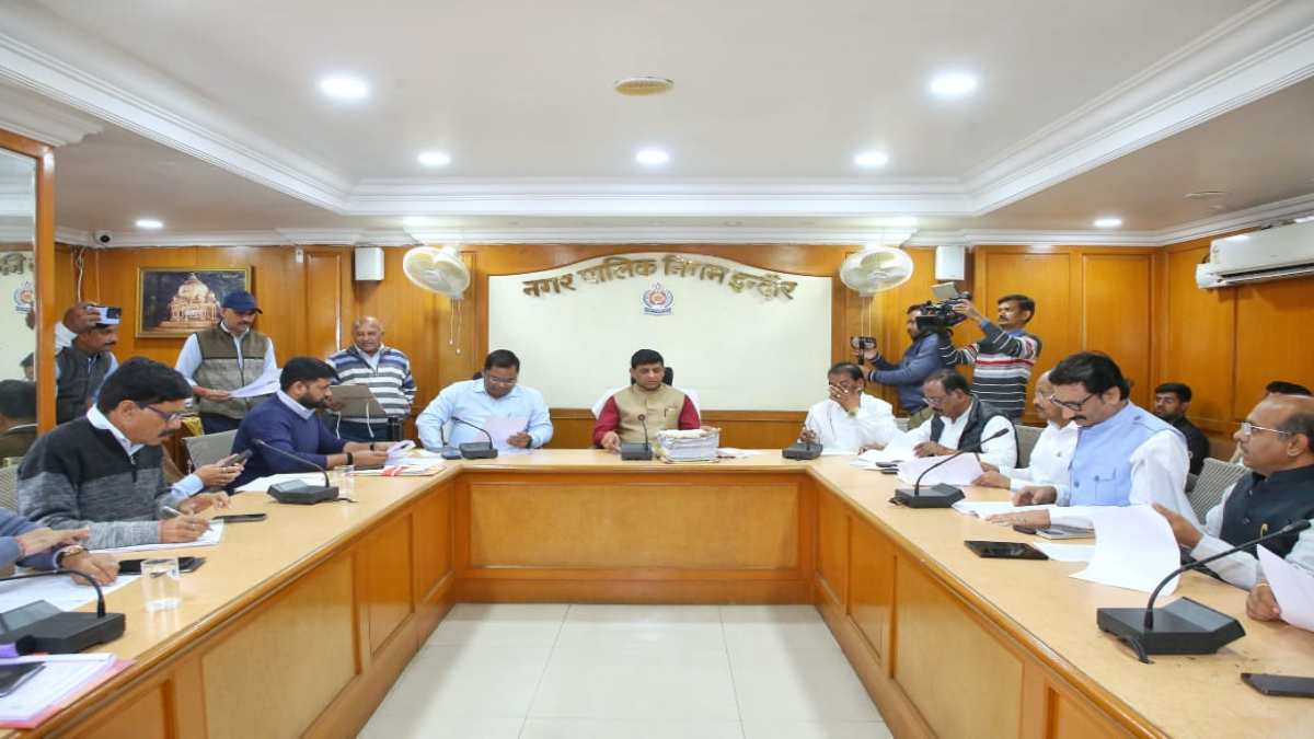 Indore MIC Meeting: नदियों को साफ करने खर्च होंगे 500 करोड़ रुपए, इन 4 जगहों पर लगेंगे STP प्लांट, साल की पहली बैठक में 7 से अधिक प्रस्ताव पर लगी मुहर