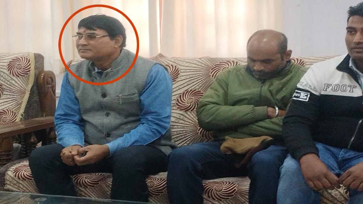 रिश्वत की हवसः चपरासी से 5 हजार घूस लेते आदिवासी विकास विभाग का सहायक आयुक्त गिरफ्तार