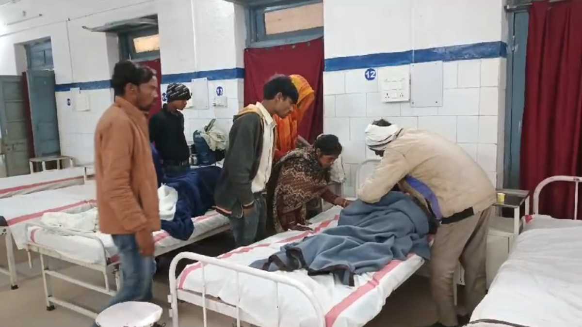 बकरी चराने जंगल गए नाबालिग पर बाघ ने किया हमला, पास खड़ी भाभी ने ऐसे बचाई जान, गंभीर हालत में अस्पताल में भर्ती