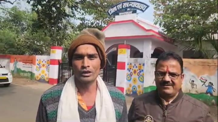 ’24 घंटे में इस्लाम नहीं अपनाया तो…’ सनातन धर्म का रास्ता चुना तो घर घुस गया मकान मालिक, पत्नी से की छेड़छाड़, युवक बोला- मैं भोलेनाथ का पुत्र हूं