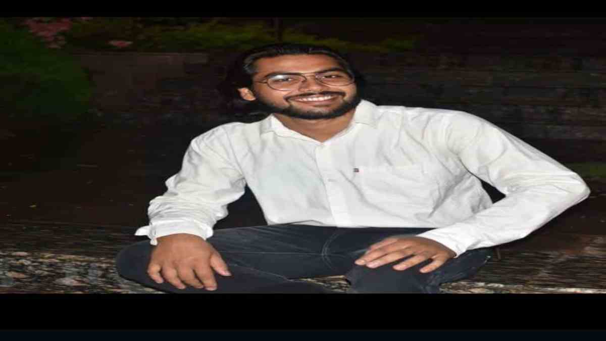 नगर परिषद कर्मचारी ने फांसी लगाकर दी जान: शेयर मार्केट में निवेश के नाम पर हुआ धोखाधड़ी का शिकार, सदमे में कर ली खुदकुशी