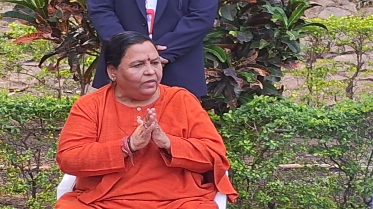 उमा भारती की प्रेस कॉन्फ्रेंसः बोलीं- चेक पोस्ट घोटाले में केचुआ निकला अजगर तो अभी बाकी, कांग्रेस गंगा नहा ले तो भी कुछ नहीं हो सकता, शराबबंदी को लेकर कही ये बात