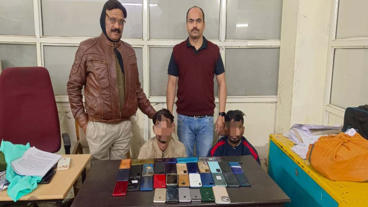 मौज मस्ती और शौक के लिए करते थे गलत काम, पुलिस के हत्थे चढ़ते ही बदमाशों की सिट्टी-पिट्टी हुई गुम, फिर…