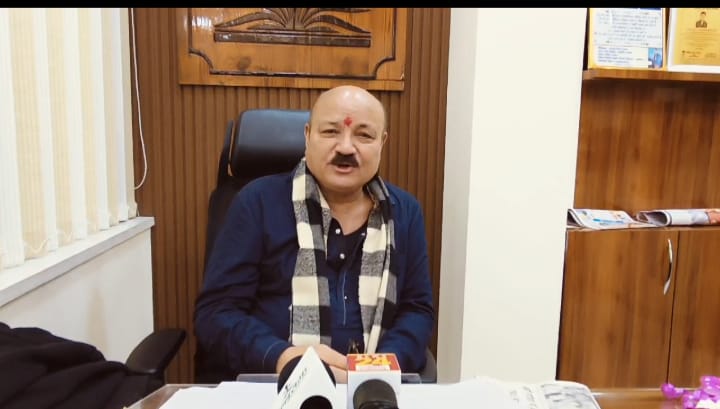 26 January 2025: गणतंत्र दिवस पर आष्टा पहुंचे बॉलीवुड एक्टर अरुण बख्शी, ग्रीनफील्ड कॉलेज के समारोह में हुए शामिल