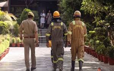 Bomb Threat: मुंबई के इस स्कूल में बम की धमकी, जांच में जुटी बम स्क्वॉड और पुलिस टीम
