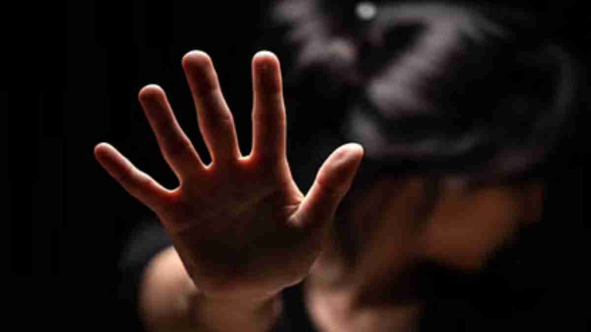 डेढ़ साल तक झेली दरिंदगी: मामा तो कभी प्रेमी ने किया दुष्कर्म, महिला दलाल के हाथ लगी तो वेश्यावृत्ति के दलदल में धकेला, पढ़ें नाबालिग से हैवानियत की झकझोर देने वाली स्टोरी
