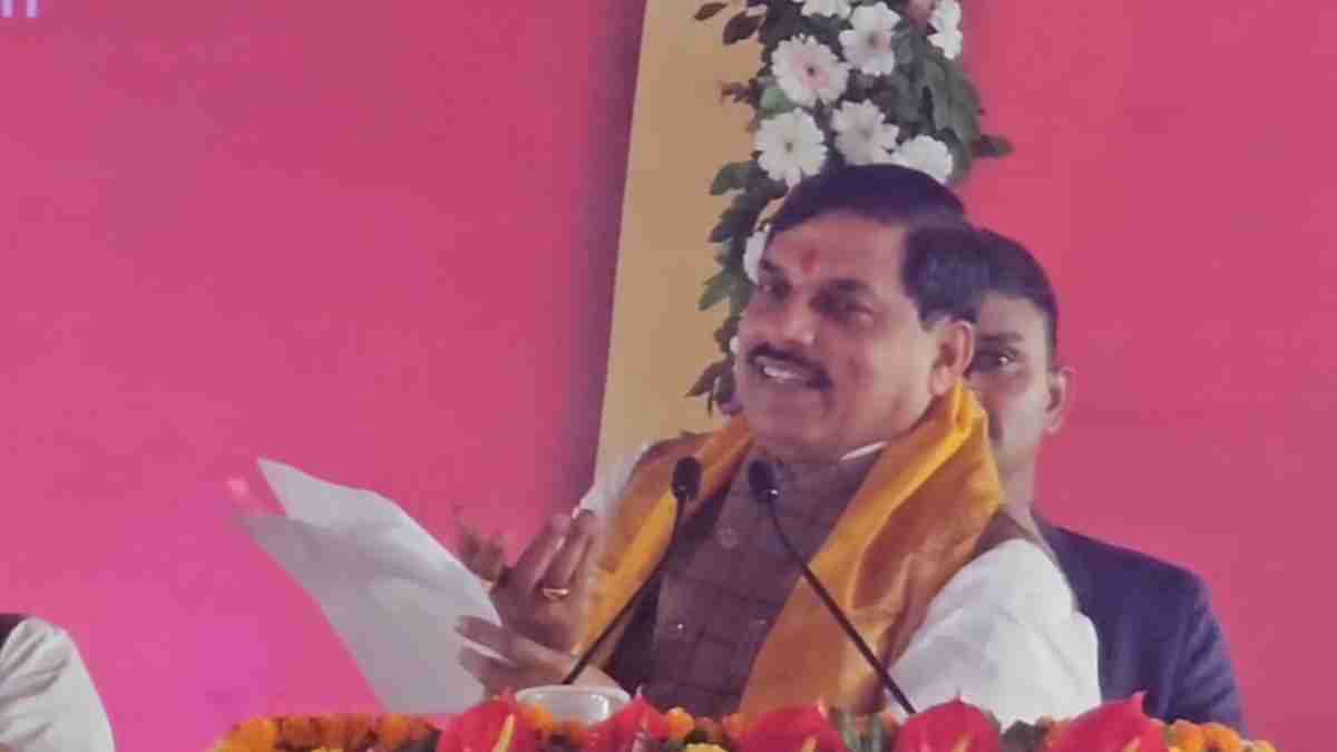 ‘कुछ नाम अटक रहे और खटक रहे हैं…’, MLA की मांग पर CM डॉ. मोहन ने 11 गांव के बदल दिए नाम, बोले- जब मोहम्मदपुर में मोहम्मद ही नहीं तो…