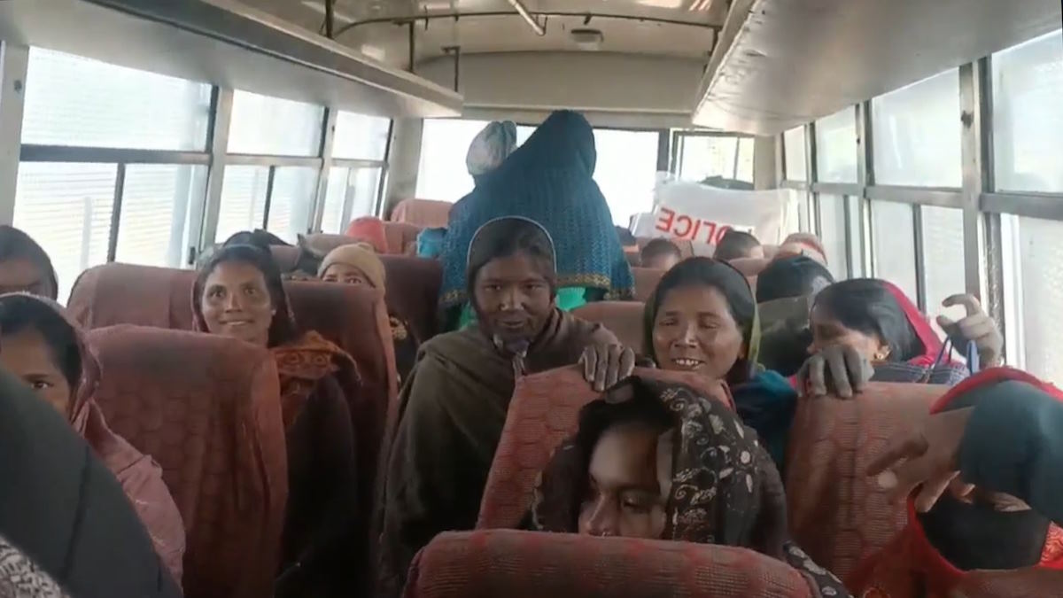 कोयला चोरी पर सरगुजा पुलिस की बड़ी कार्रवाई, 15 ग्रामीणों को किया गिरफ्तार, मुख्य सरगना फरार…