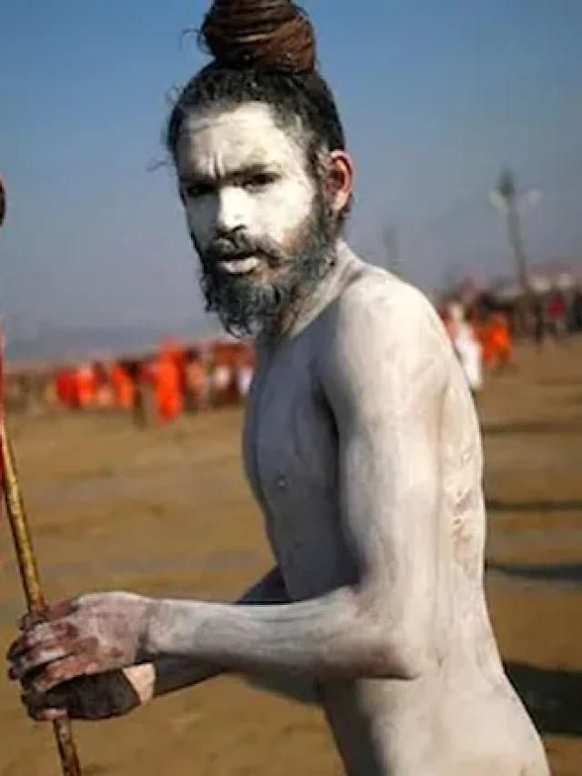 Mahakumbh 2025: नागा साधुओं के बारे में ये बातें, जो  कर देंगी आपको हैरान