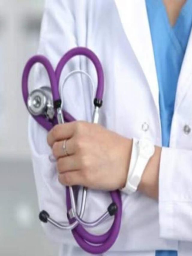 Mahakumbh 2025 : महाकुंभ के अस्पतालों में डॉक्टरों की स्पेशल टीम तैनात, एक दिन में 848 मरीजों का इलाज