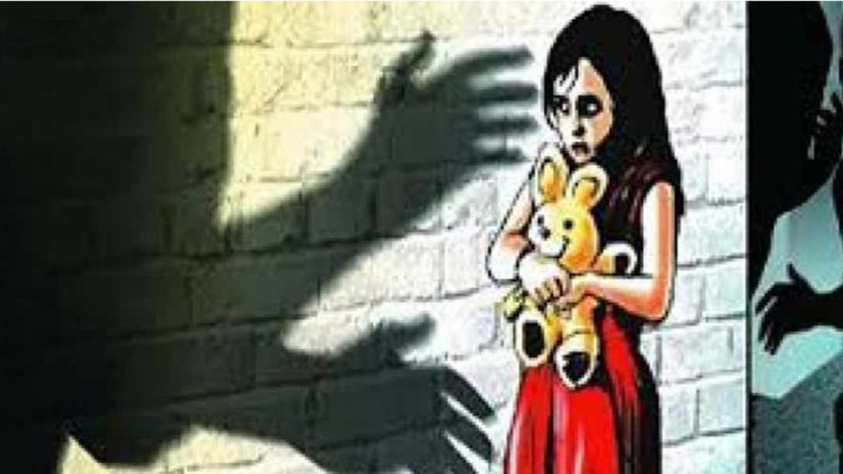 ‘मम्मी-मम्मी अंकल ने…’ पड़ोसी ने मासूम को अकेला पाकर किया गंदा काम, आपबीती सुन परिजनों के उड़े होश