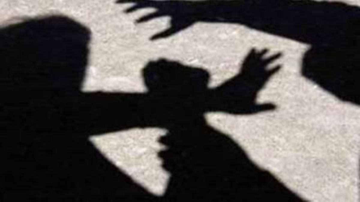 ये गुंडई नहीं तो और क्या? प्रिंसिपल ने दलित छात्रा से की मारपीट, जानिए पूरा मामला