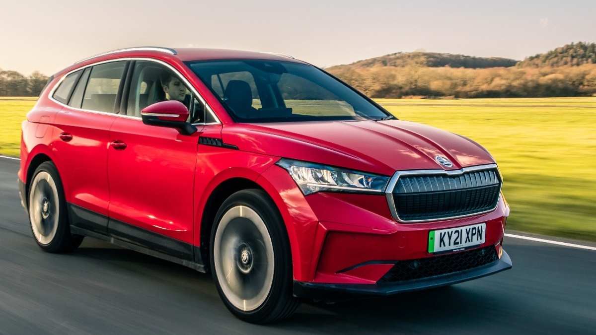 Skoda Enyaq EV ग्लोबल लॉन्च से पहले हुआ टीज़,  जानें इसके प्रमुख फीचर्स, डिज़ाइन और कीमत…