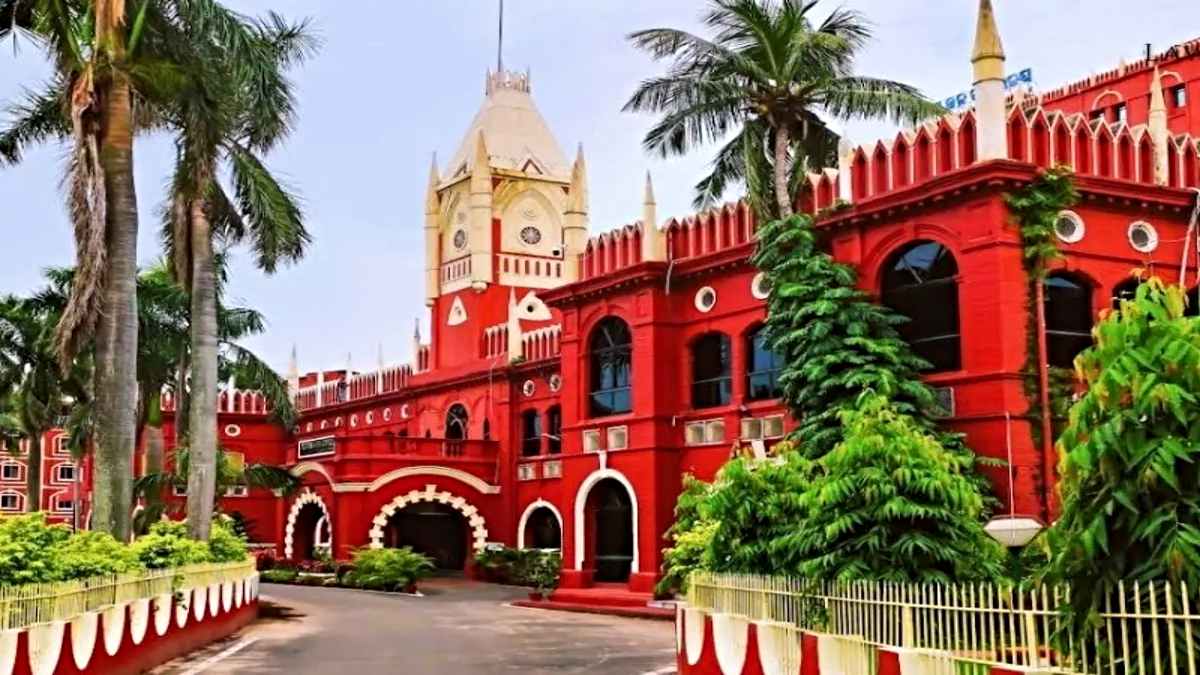 High Court: 4 छात्रों को मिली रैगिंग की सजा, एक सप्ताह तक अनाथालय में स्वयंसेवक के रूप में करना होगा काम…