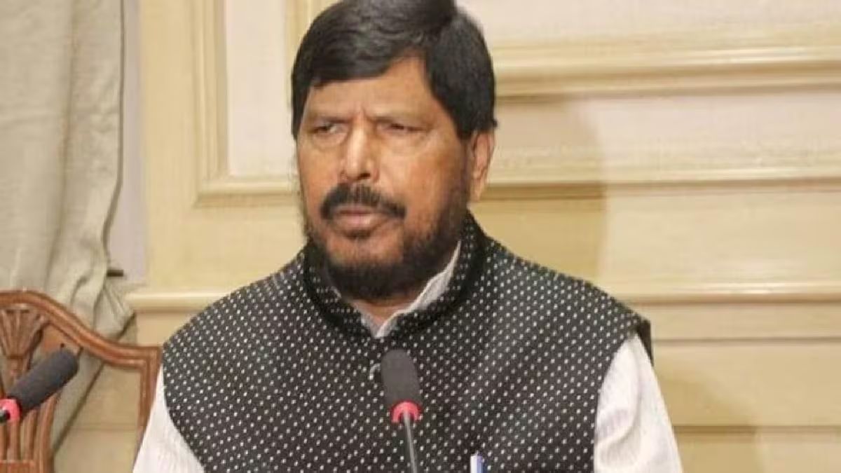 दिल्ली चुनाव में केंद्रीय मंत्री अठावले की एंट्री, 15 सीटों पर उतारे उम्मीदवार, केजरीवाल के खिलाफ इन्हें दिया मौका