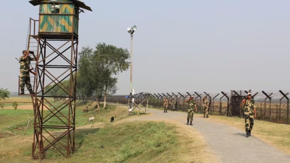 नूरुल बना नारायण… बंगाल में दो बांग्लादेशी घुसपैठिए गिरफ्तार, फर्जी डॉक्यूमेंट्स से बना भारतीय, जिस घर में रह रहा था उसका मकान मालिक भी निकला बांग्लादेशी