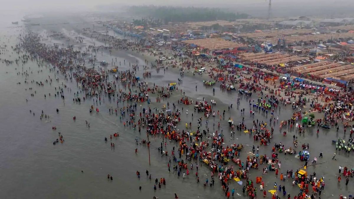 Ganga Sagar: मकर संक्रांति पर गंगा सागर में 30 लाख श्रद्धालुओं ने लगाई आस्था की डुबकी, अब तक 85 लाख तीर्थयात्री कर चुके है पुण्य स्नान