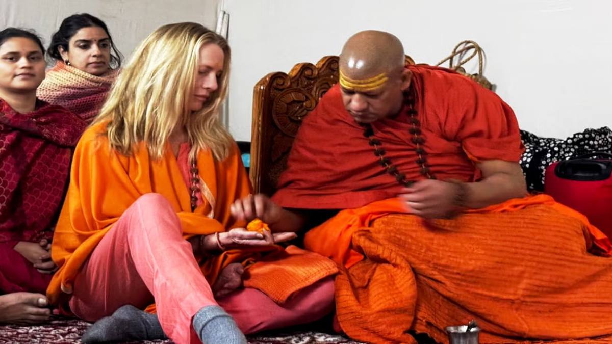 महाकुंभ से अचानक वापस लौटीं लॉरेन, 10 दिन तक करने वाली थीं कल्पवास, जानिए क्या है वजह