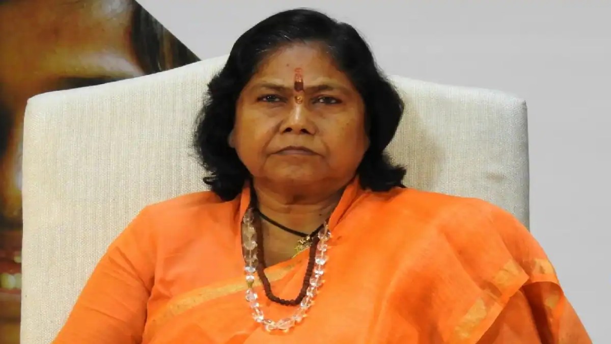 साध्वी निरंजन ज्योति ने शंकराचार्य अविमुक्तेश्वरानंद पर उठाए सवाल, बोलीं- इंदिरा गांधी के करीबी, उनके नेतृत्व में राम मंदिर निर्माण की प्रक्रिया क्यों नहीं शुरू हुई?