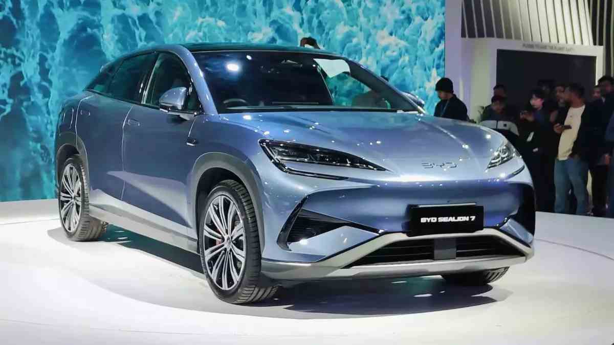 भारत मोबिलिटी एक्सपो 2025 : BYD Sealion 7 EV हुआ पेश, इस महीने लॉन्च करने की तैयारी