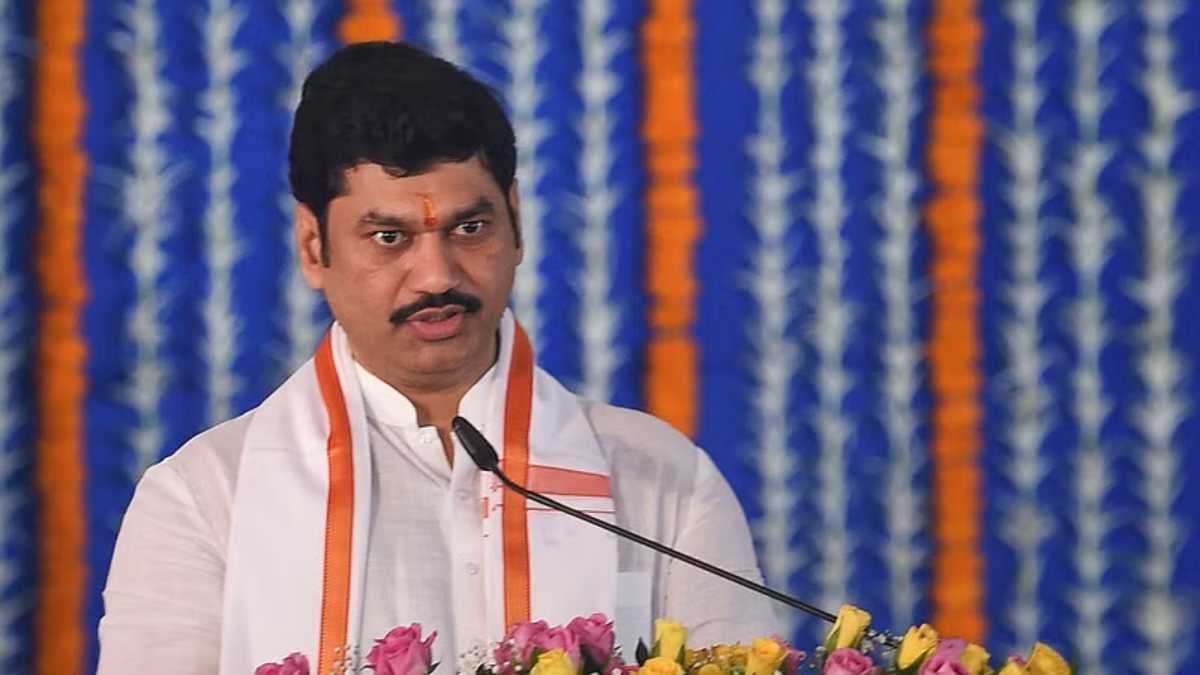 ‘मैं अर्जुन हूं, अभिमन्यु नहीं’, संतोष देशमुख हत्याकांड पर धनंजय मुंडे का बड़ा बयान, कहा- मुझे घेरने से कोई फायदा नहीं होगा
