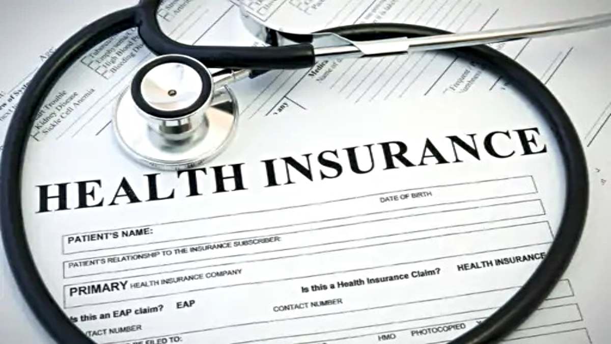 Health Insurance IRDA Guidelines: इंश्योरेंस को लेकर आया बड़ा अपडेट, जानिए आपको कंपनी चेंज करने का अधिकार है या नहीं…