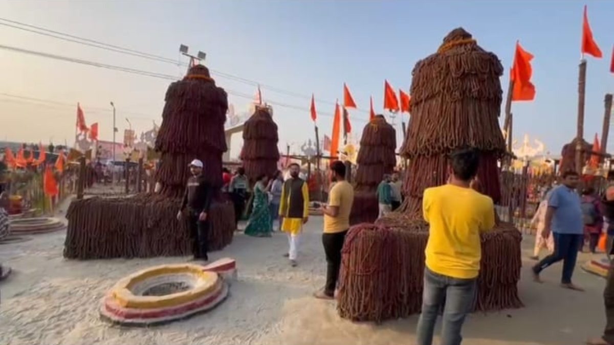 कण-कण में ‘प्रभु रुद्रा’ : महाकुंभ में द्वादश ज्योतिर्लिंगों के दर्शन, 7 करोड़ 51 लाख रुद्राक्ष से बनाई गई भगवान शिव की प्रतिमूर्ति